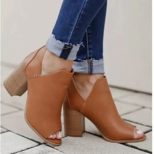 Qupid Evelyn Peep Toe Booties